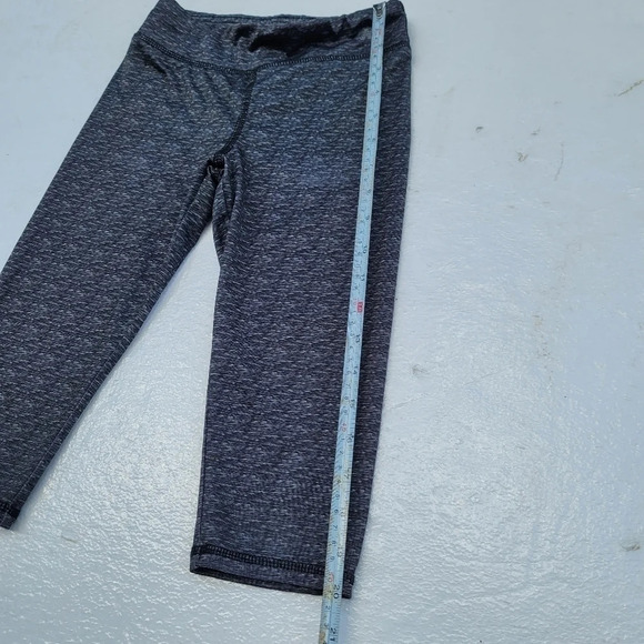 New Balance Girls Black Gray Fitted Ankle Length Activewear Leggings SZ M (7/8) - Picture 10 of 10